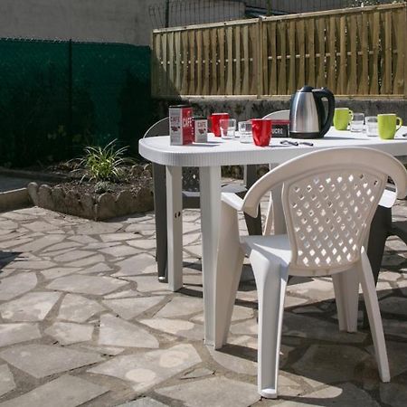 Appartement Avec Terrasse Perigueux Bagian luar foto