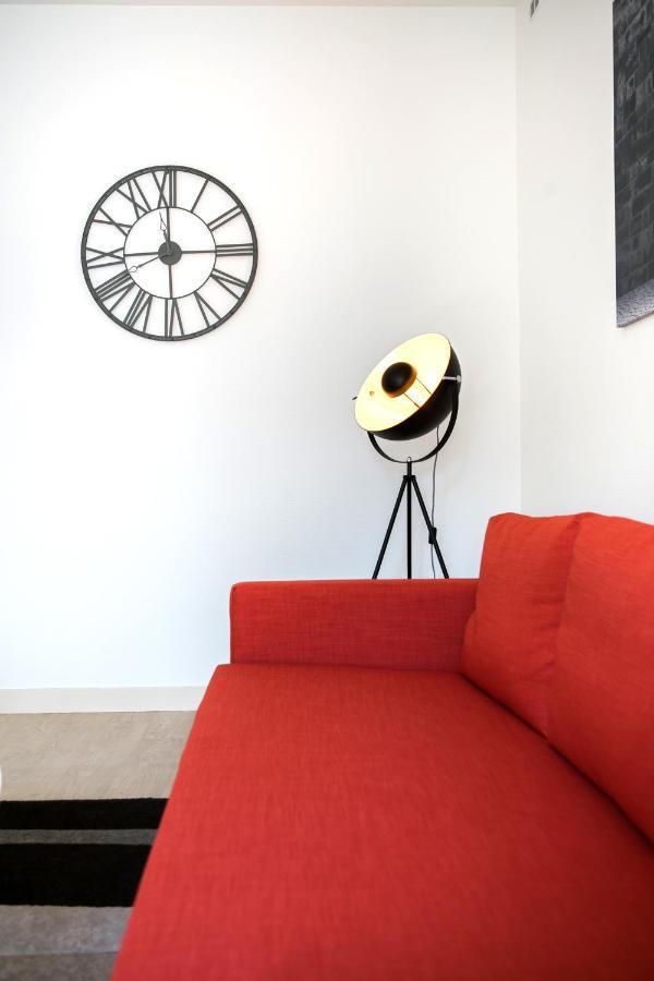 Appartement Avec Terrasse Perigueux Bagian luar foto