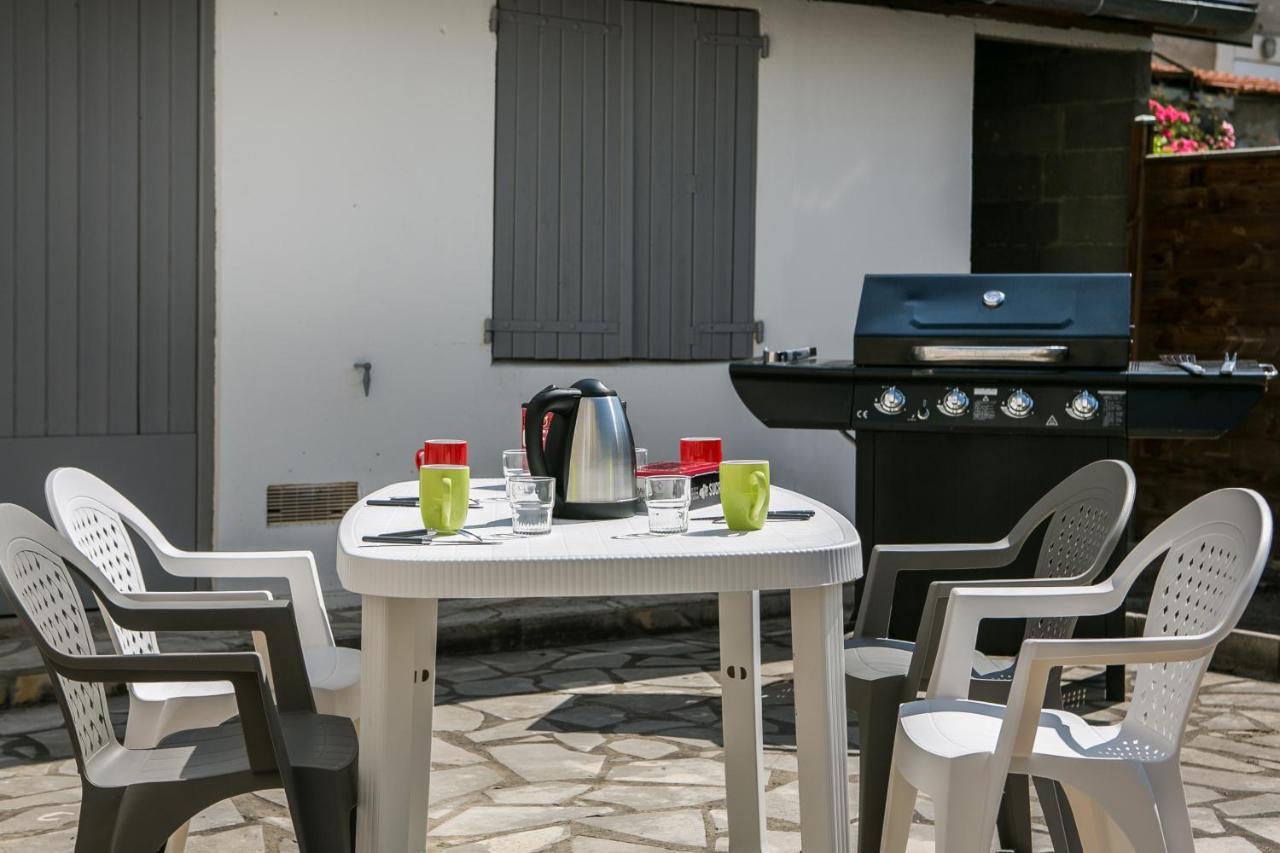 Appartement Avec Terrasse Perigueux Bagian luar foto